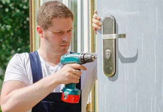 Metro Master Locksmith Racine, WI 262-724-8013 Metro Master Locksmith Racine, WI 262-724-8013 - 7-Lock-Changing